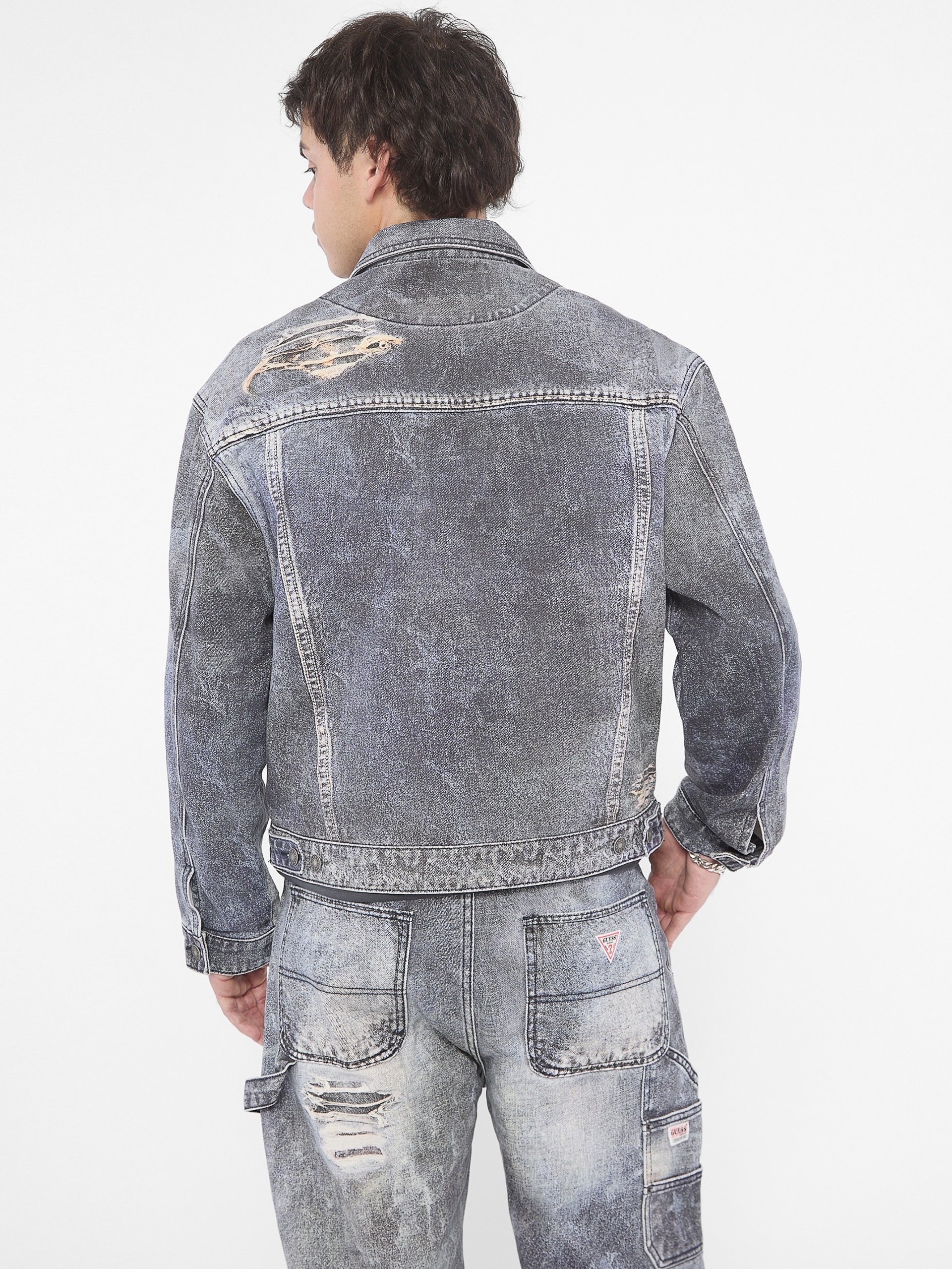 Jaqueta jeans trucker estampada GUESS Originals