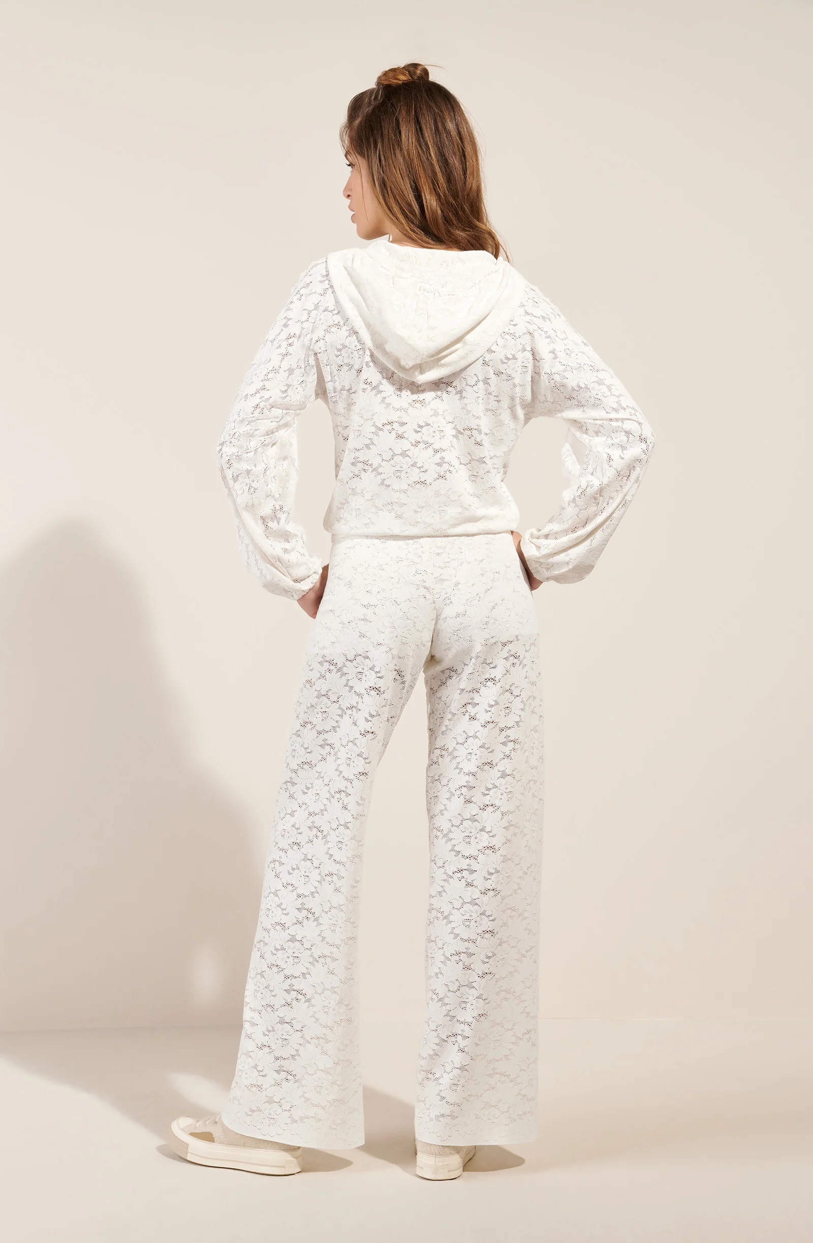 toria Sweat à capuche blanc écume en dentelle Écume