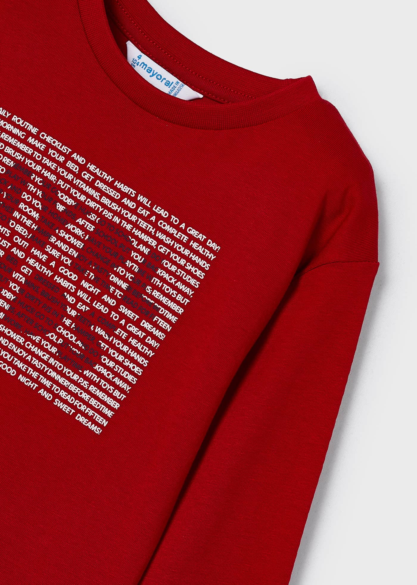 Camiseta Better Cotton com estampa de letras para meninos