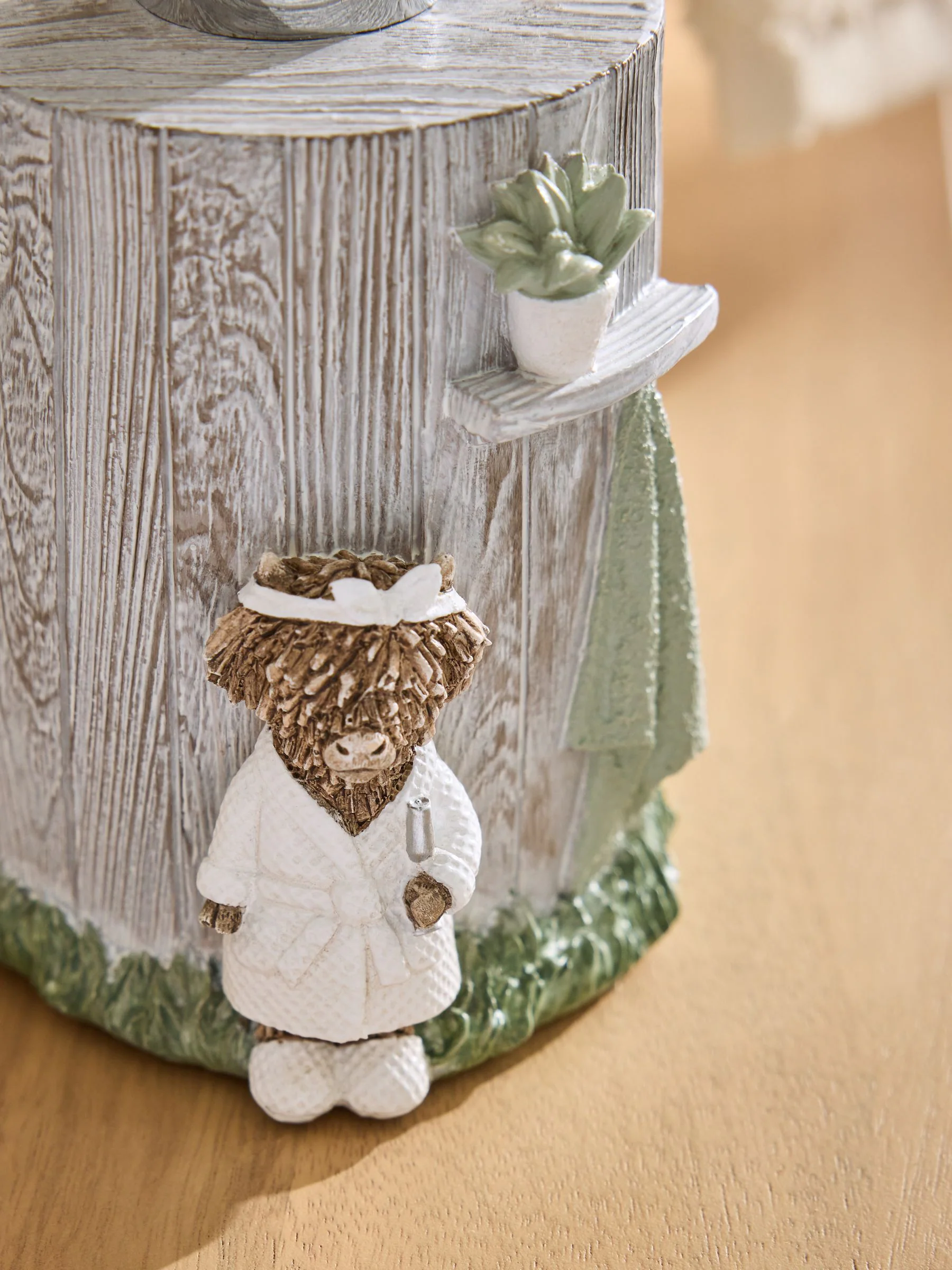 Hamish the Highland Cow Spa Soap Dispenser