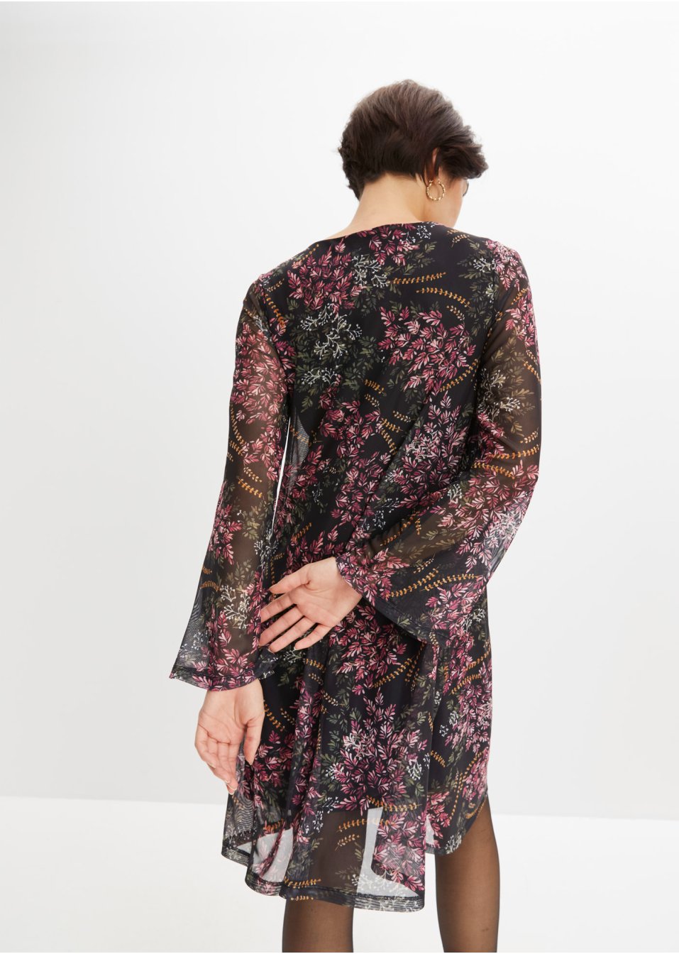 Robe en mesh à ruchés