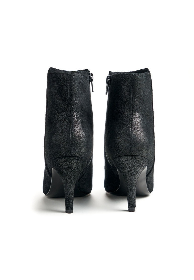 STIEFELETTE Schwarz