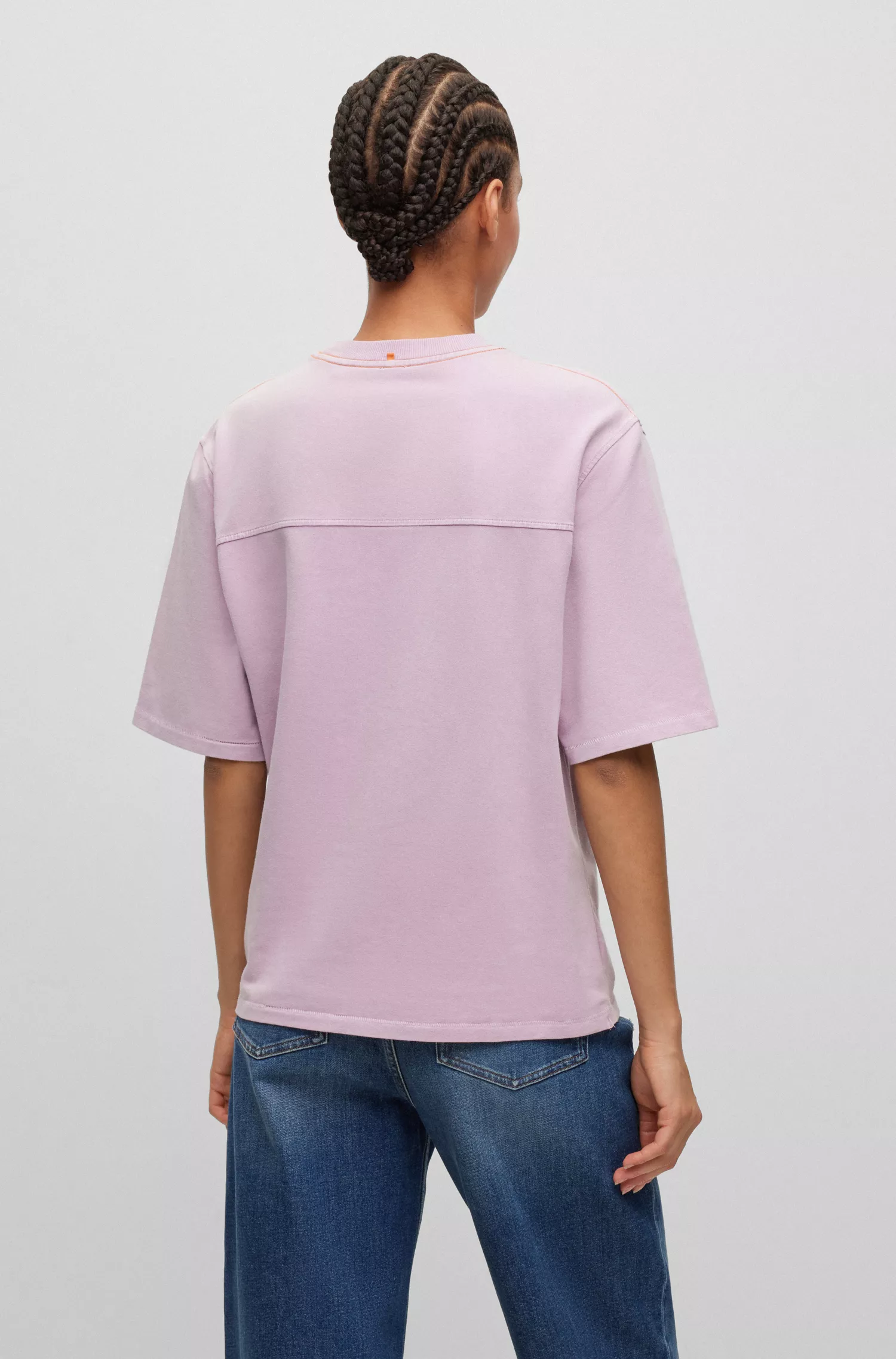 Camiseta BOSS laranja em algodão stretch com estampa do nome da cidade