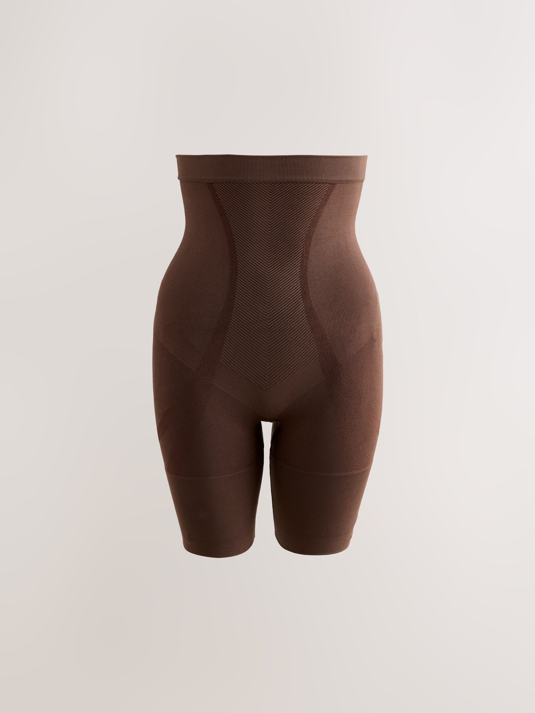 Chocolade nude - Vormgevende naadloze slip voor gladdere dijen met stevige buikcorrectie