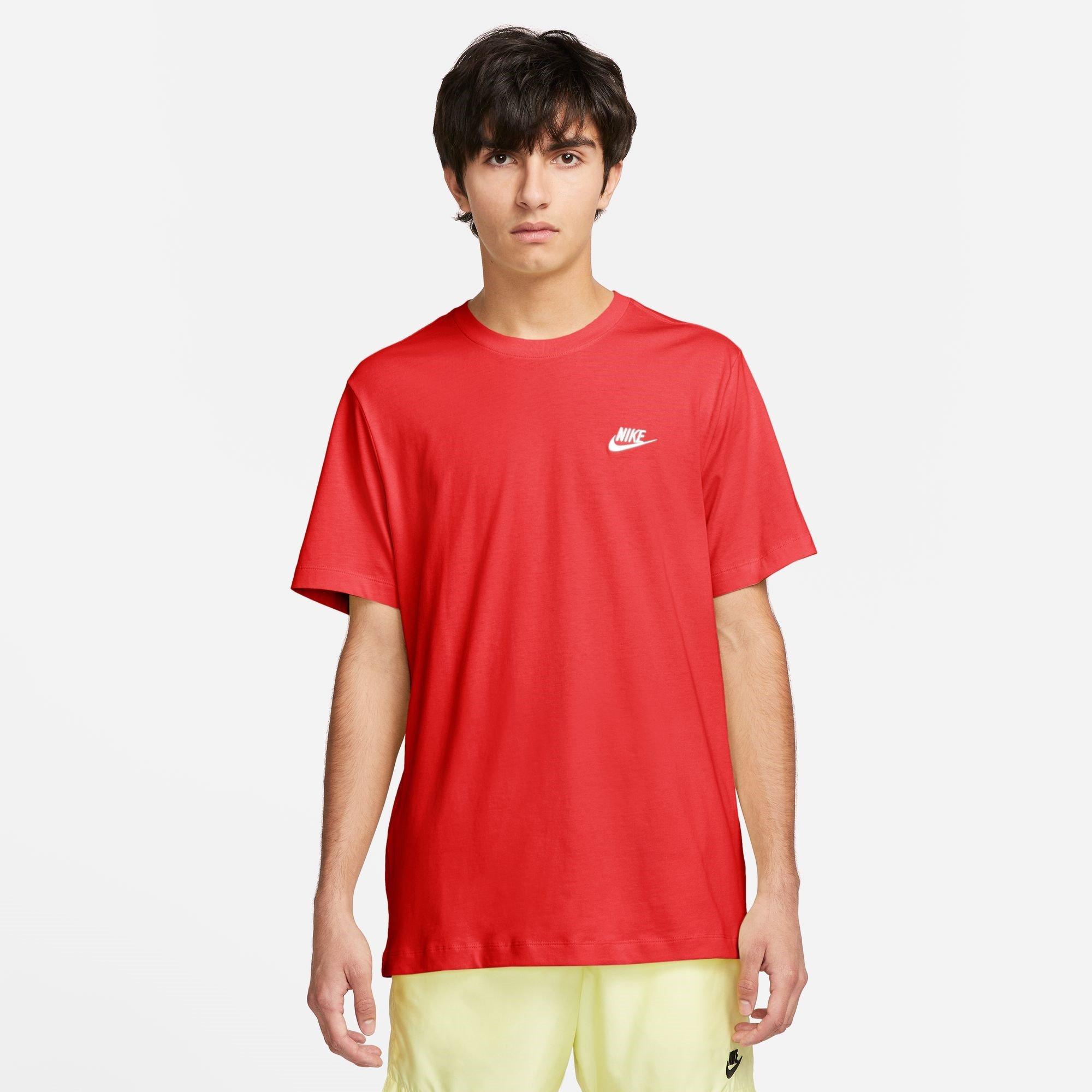 Nike Sportswear Club Men's T-Shirt