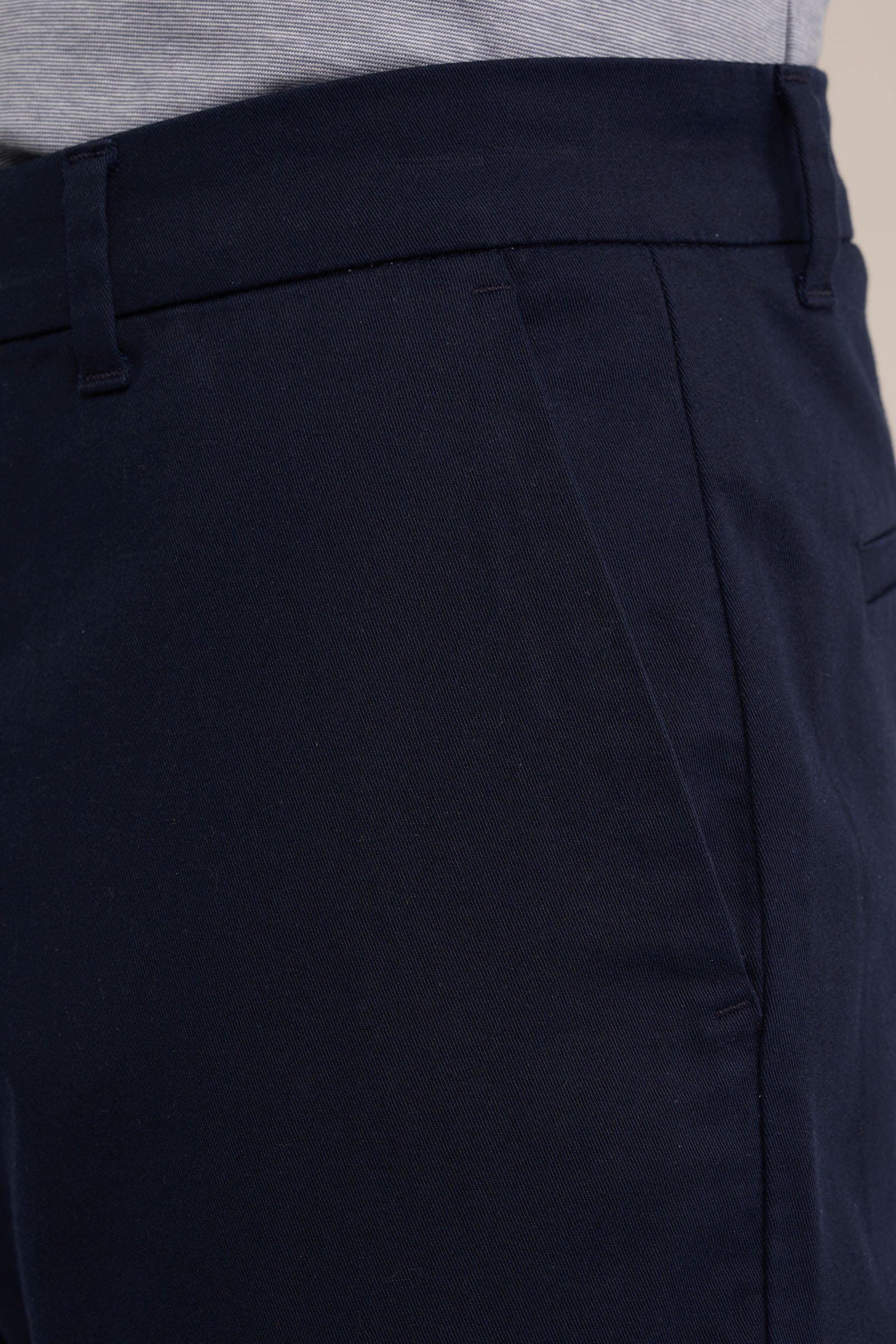 soft touch chino van katoen modal mix Van Gils Donkerblauw