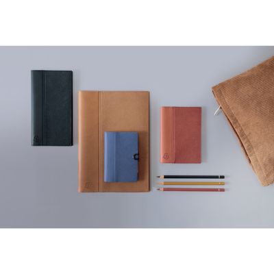 Agenda spiralé Duo Kaa Eurotime 22S - 1 semaine sur 2 pages - 18,5 x 22,5 cm - disponible dans différentes couleurs - Exacompta