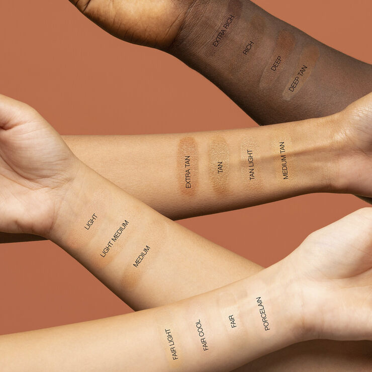 Huda Beauty Glowish - Luminous Pressed Powder