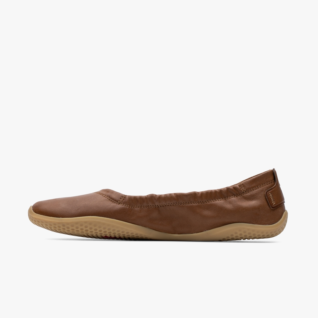 Asana Yin Ballerina Leather Womens
