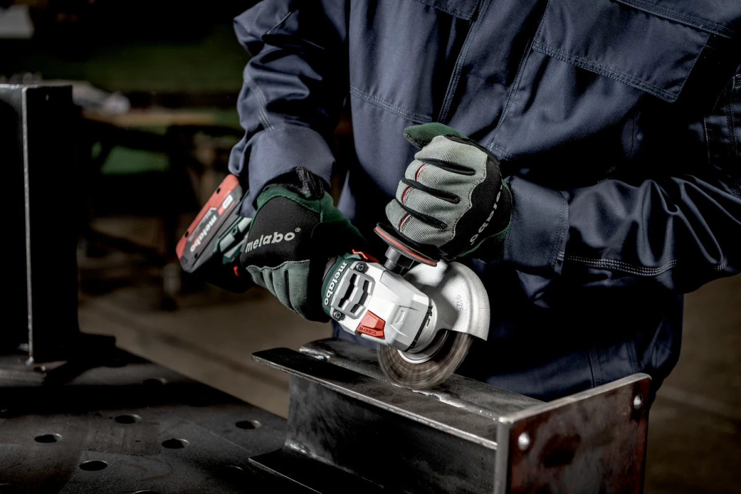Metabo WVB 18 LT BL 11-125 Quick 18V Li-ion Accu haakse slijper body in MetaBox  - 125 mm