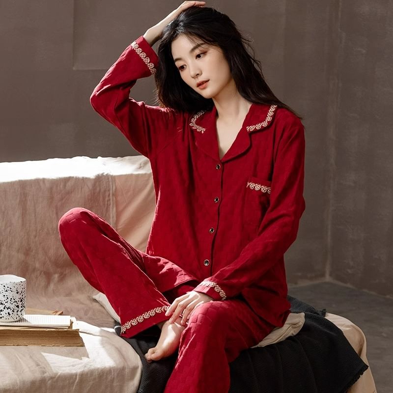 Dazzli - Pyjamaset: Shirt met geborduurd hart + Broek