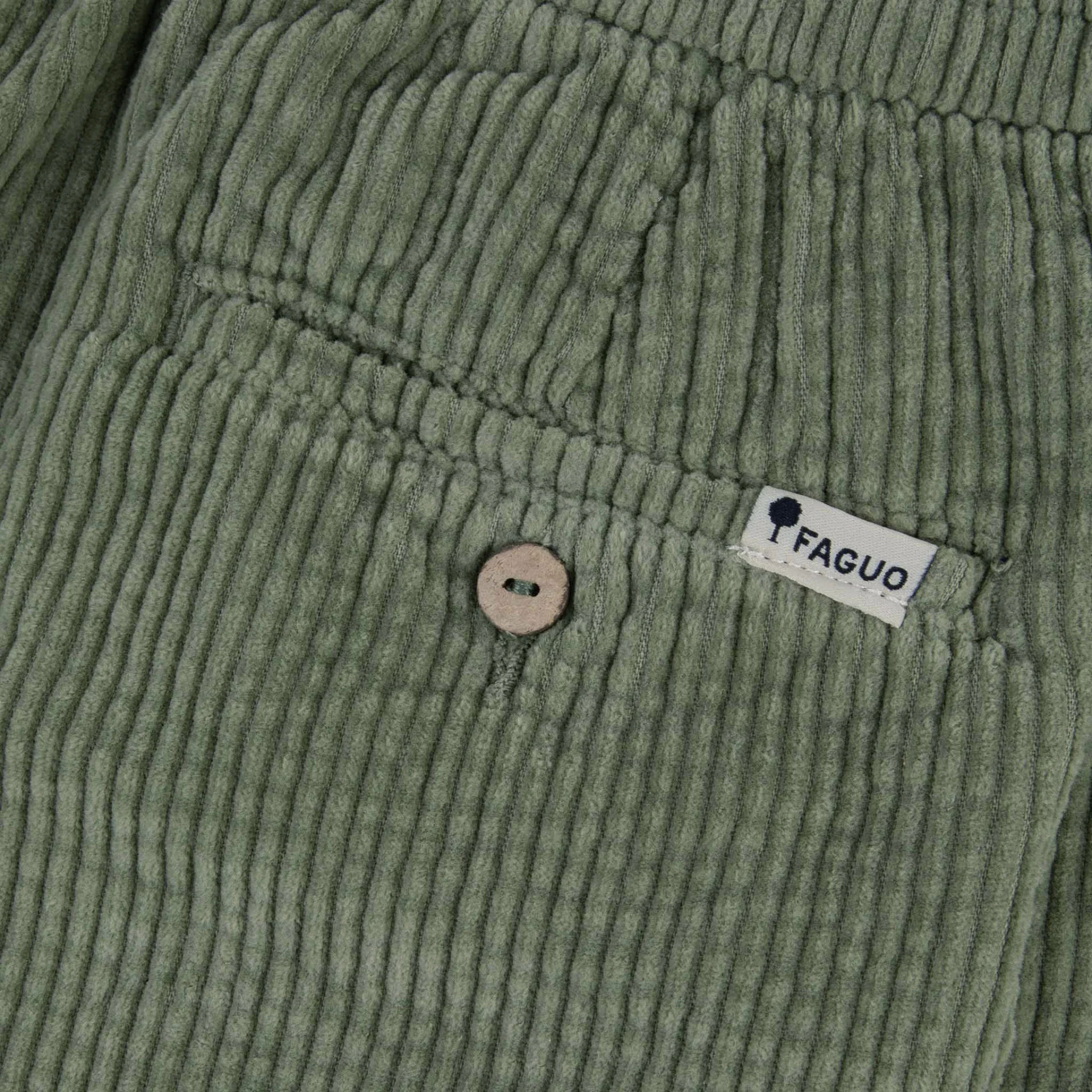 Short vert clair coupe ample coton - modèle chevre