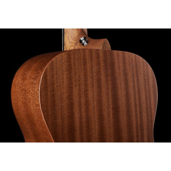 Martin Guitar 000JR-10, Sitka, Sapele