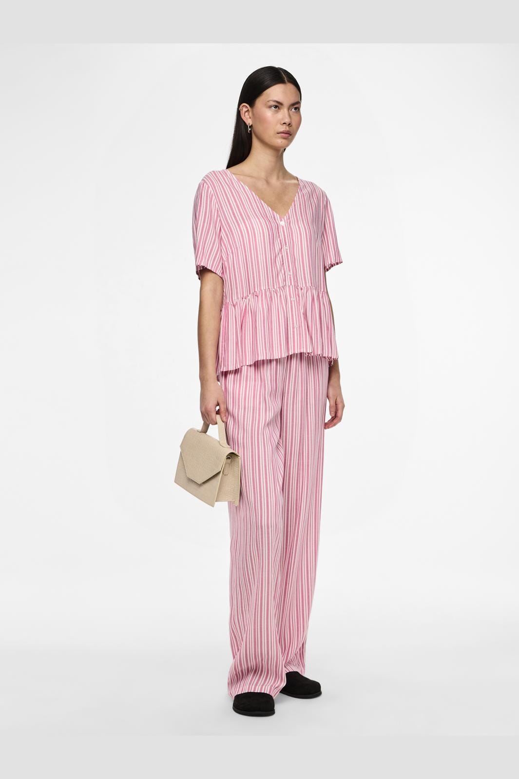 Pieces Pcalvina Ss Button Down Top 4472370 ibis rose cloud dancer