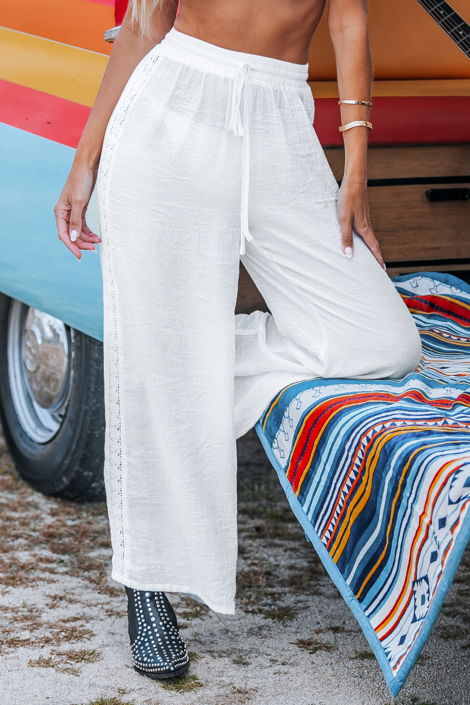 Pantalon cover up avec taille élastique en dentelle