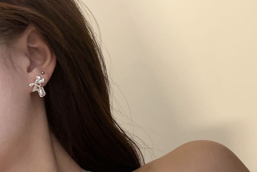 Sharkkira - Oorbel met strik en strasssteentjes / Ketting met harthanger