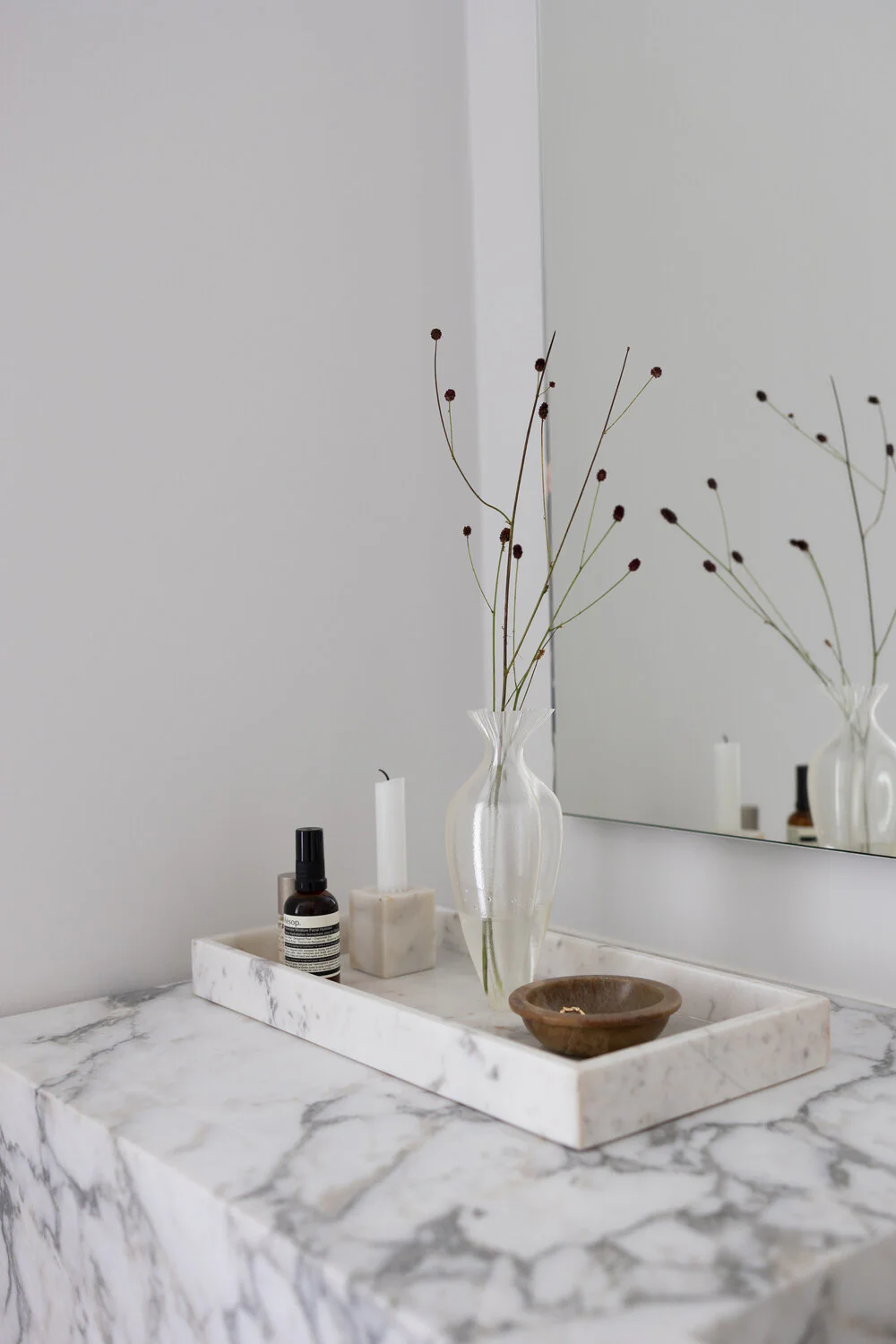BLOOM OBJECTS  Tempus vase, Ivory - H19 cm.