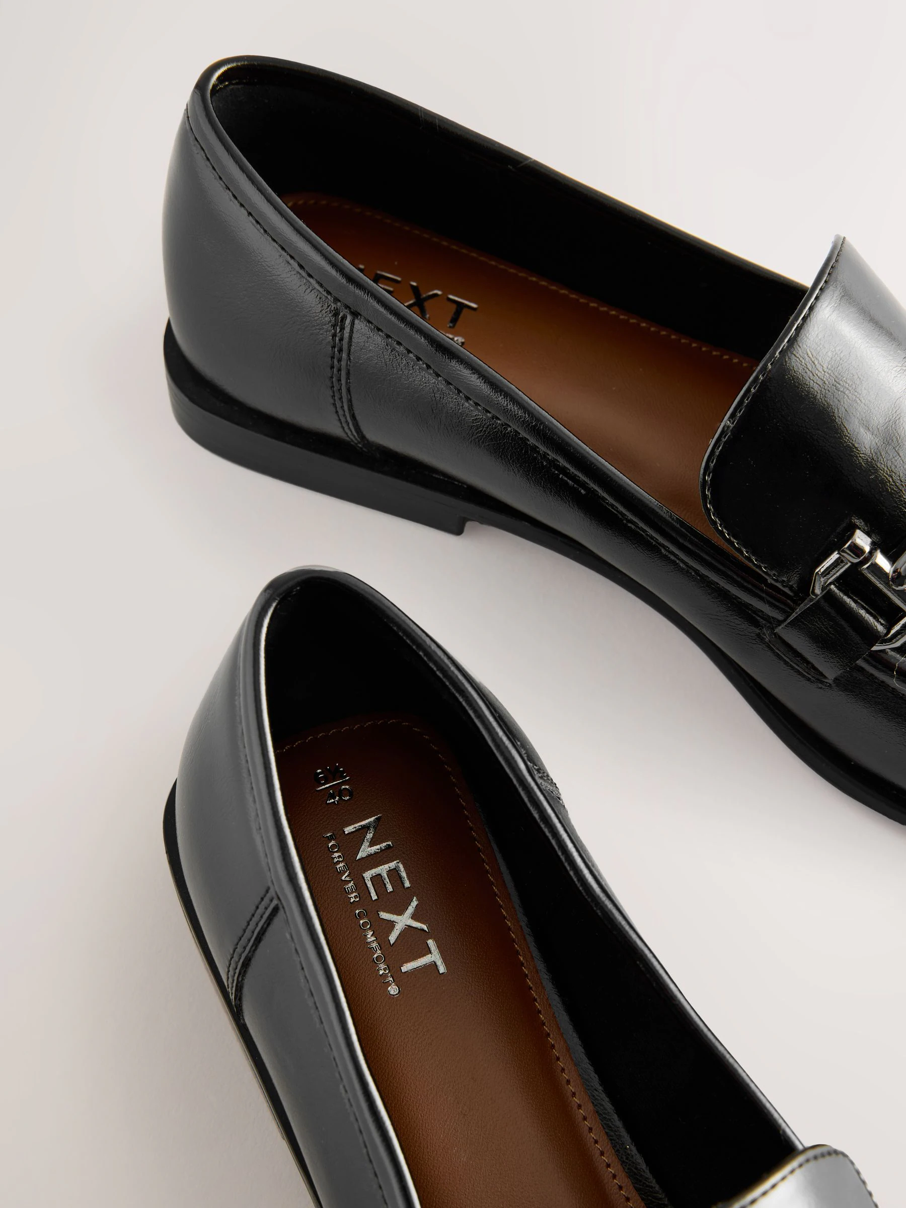 Zwart - Trim Round Toe Loafers