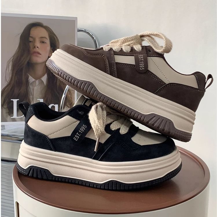 Asterisk - Platformsneakers met tweekleurige letters