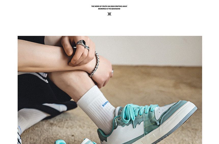 Deepwood - Sneakers met sterrenapplicatie