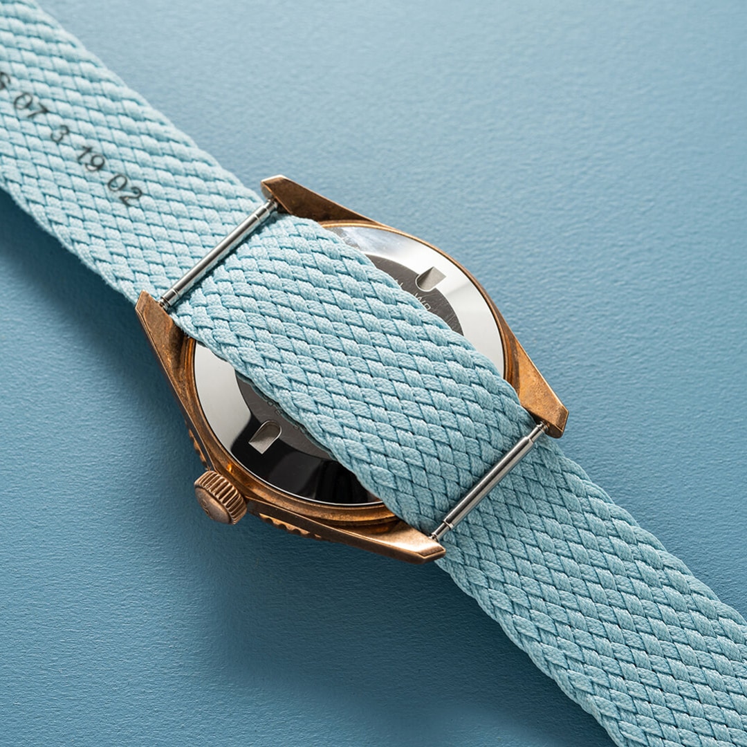 Oris Divers Sixty-Five Cotton Candy Himmelblau auf Perlonband