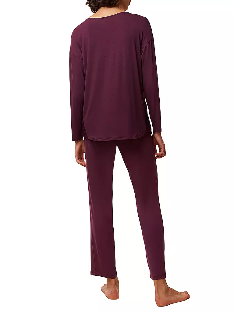 TRIUMPH Pyjama TIMELESS SENSUALITY dunkelrot