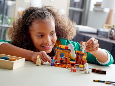 LEGO De handelspost (21167)