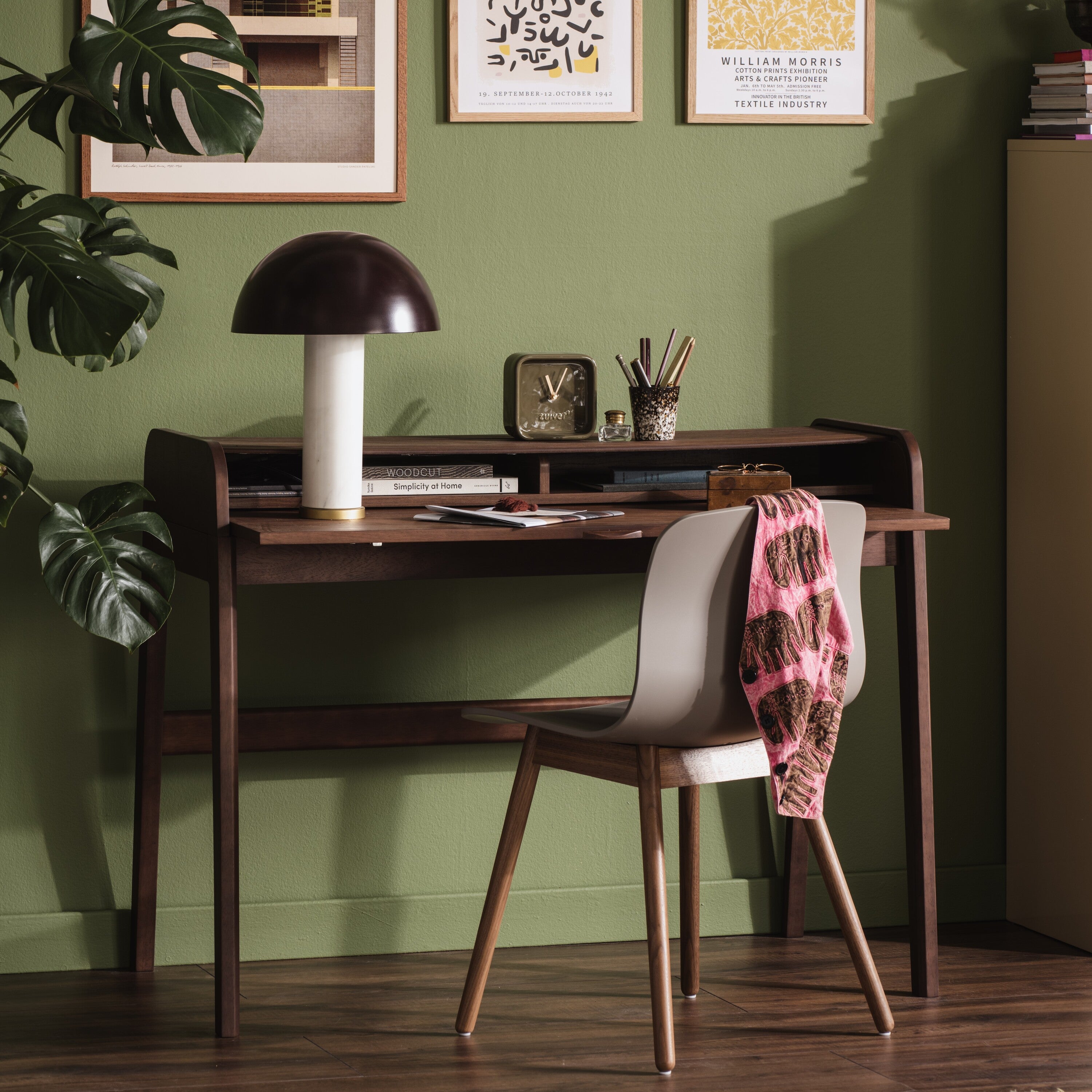 Zuiver Barbier Bureau - Walnoot