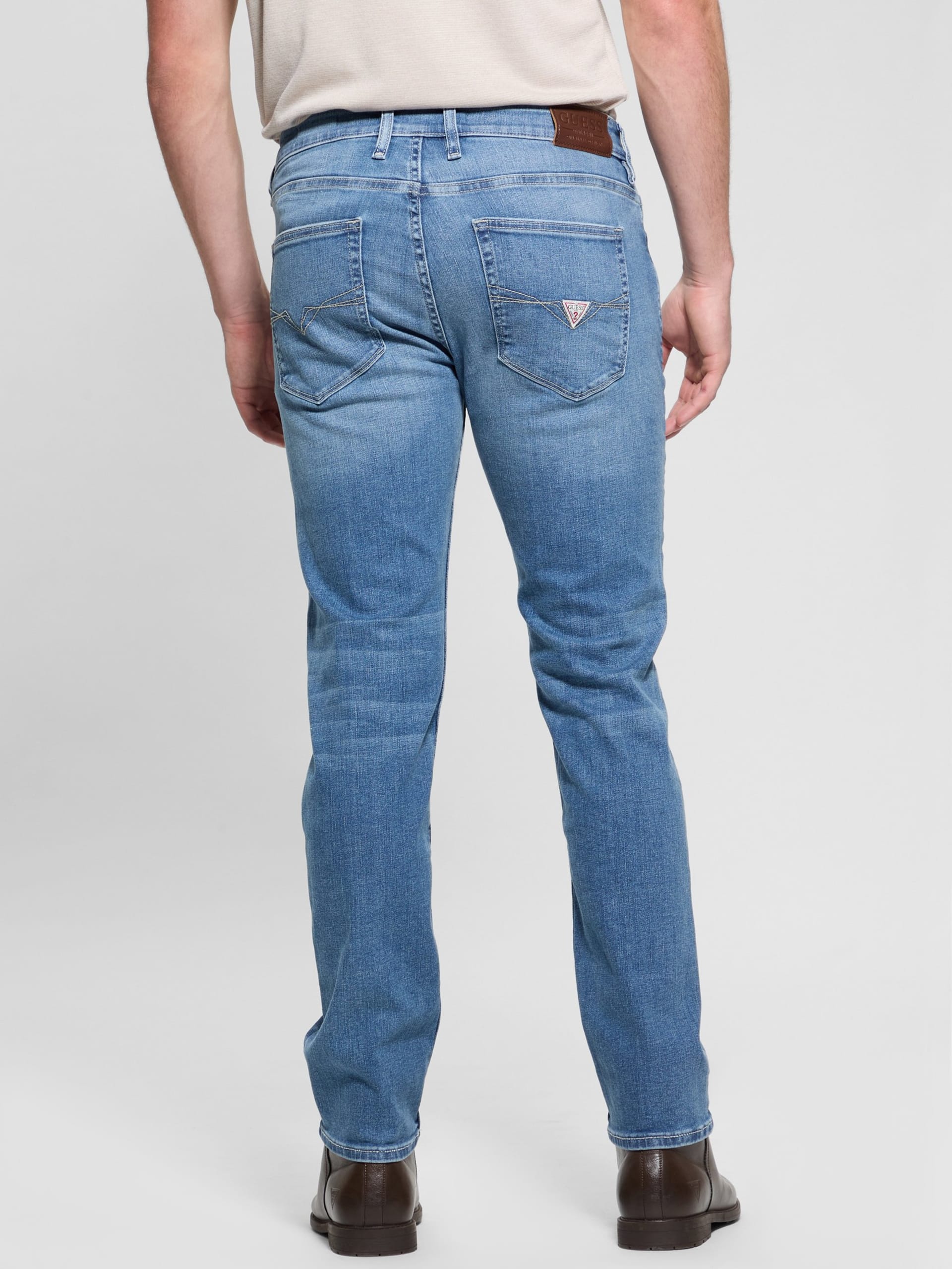 Calça jeans reta de cintura média Eco Davis