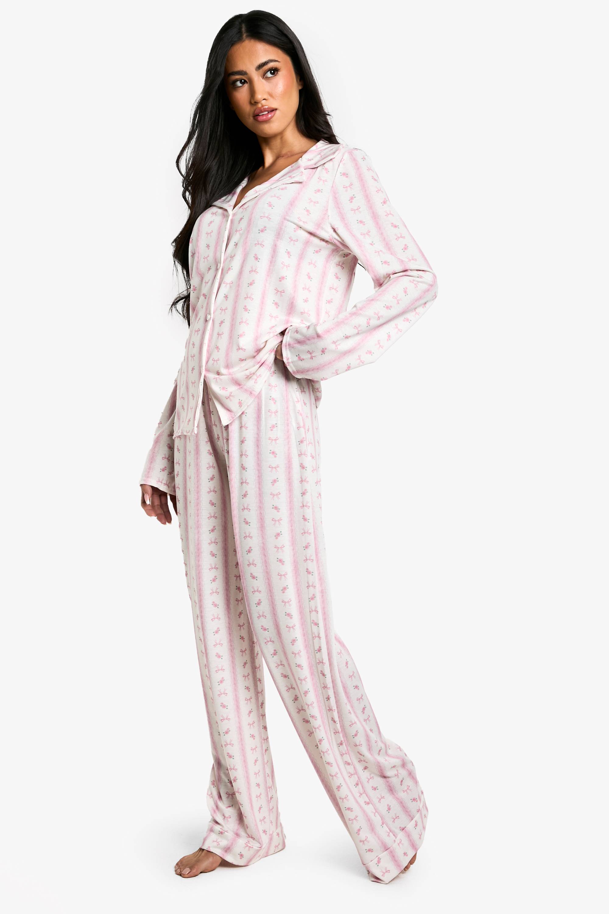 boohoo Ensemble De Pyjama Chemise À Manches Longues Et Pantalon Imprimé Nœuds