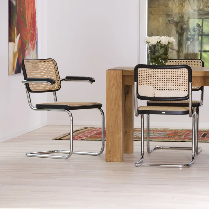 Thonet - S 32 N Stuhl, Chrom / Nussbaum geölt / Netzbespannung schwarz (Pure Materials)