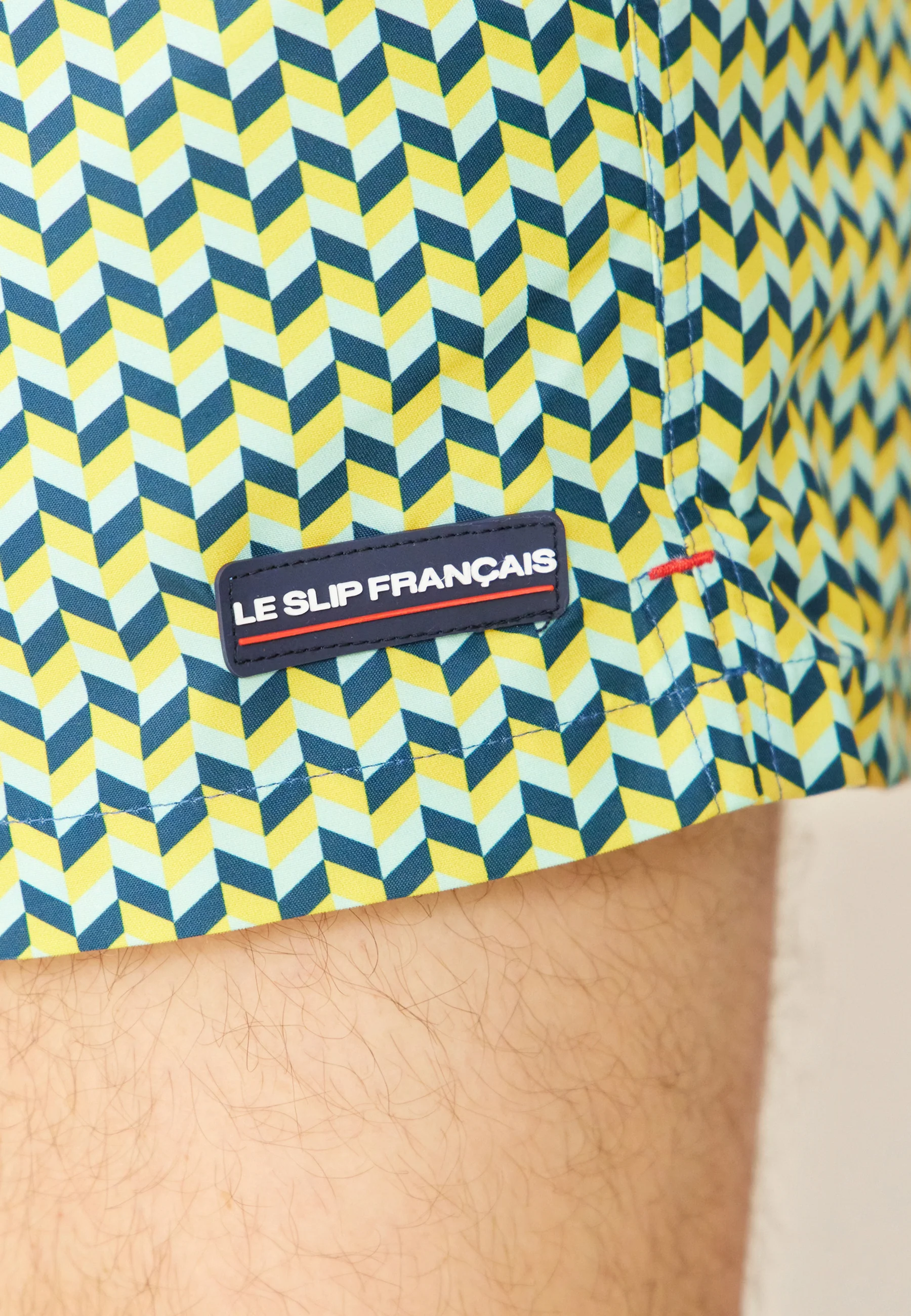 Short de bain court-Liamone Chevron Tricolor