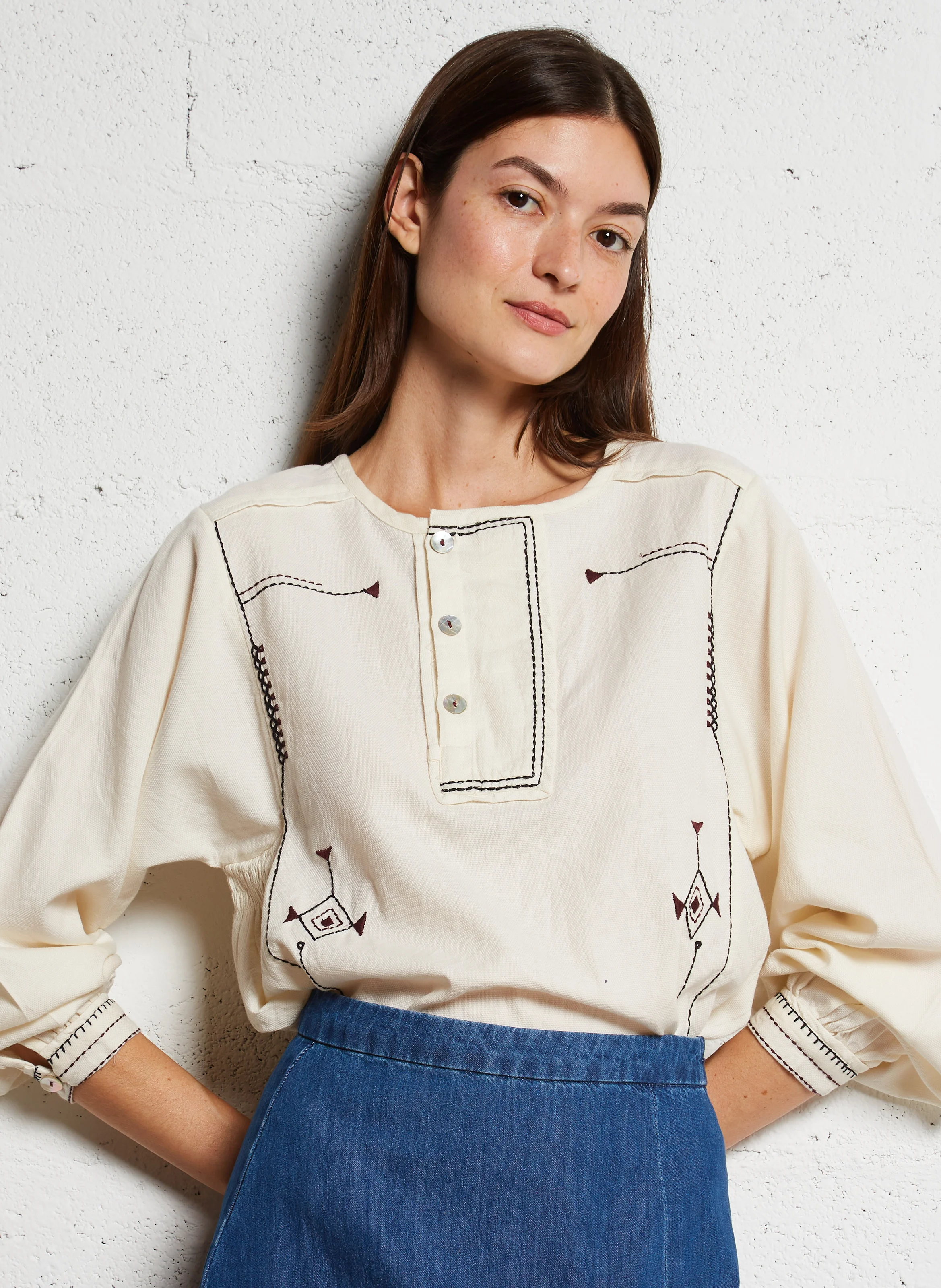 JUDE - Blouse col rond droite en coton brodé | Beige