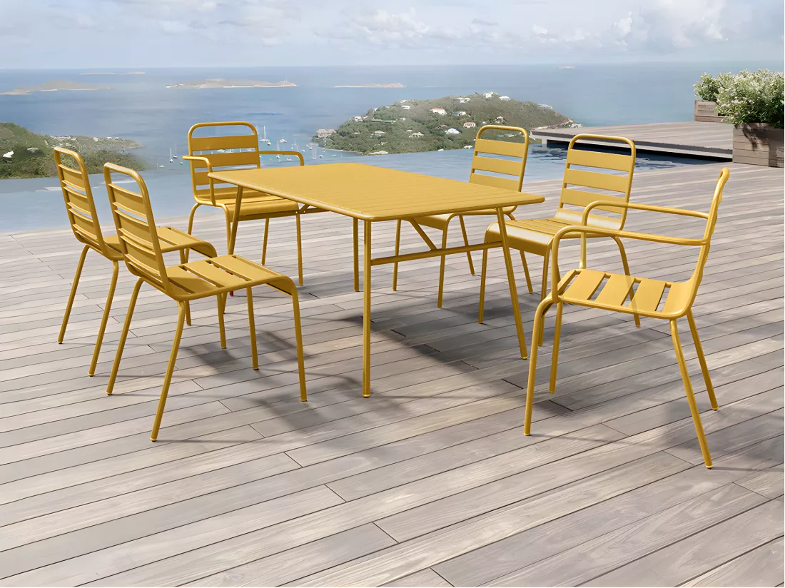 Salle à manger de jardin en métal - une table L.160 cm avec 2 fauteuils empilables et 4 chaises empilables - Jaune moutarde - MIRMANDE de MYLIA