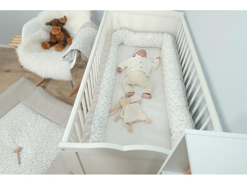 Ullenboom Nestschlange Waffel Floral Sand 300 cm Bettschlange für Babybett