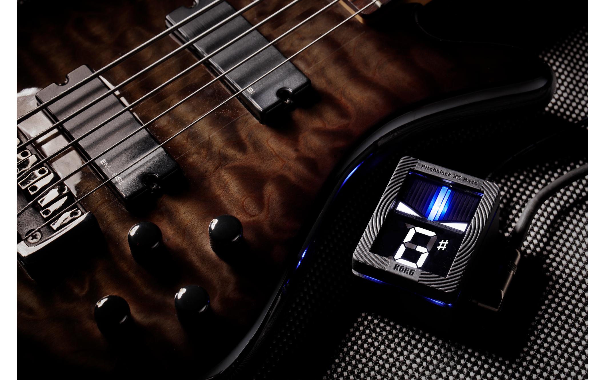 Stimmgerät Pitchblack XS BassPedal-Stimmgerät für Bässe kombiniert mit Display und Fussschalter