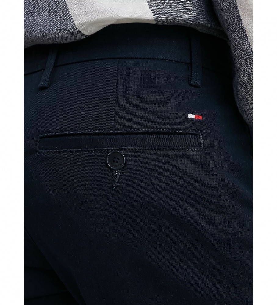 Calça chino Tommy Hilfiger Bleecker em algodão stretch azul-marinho