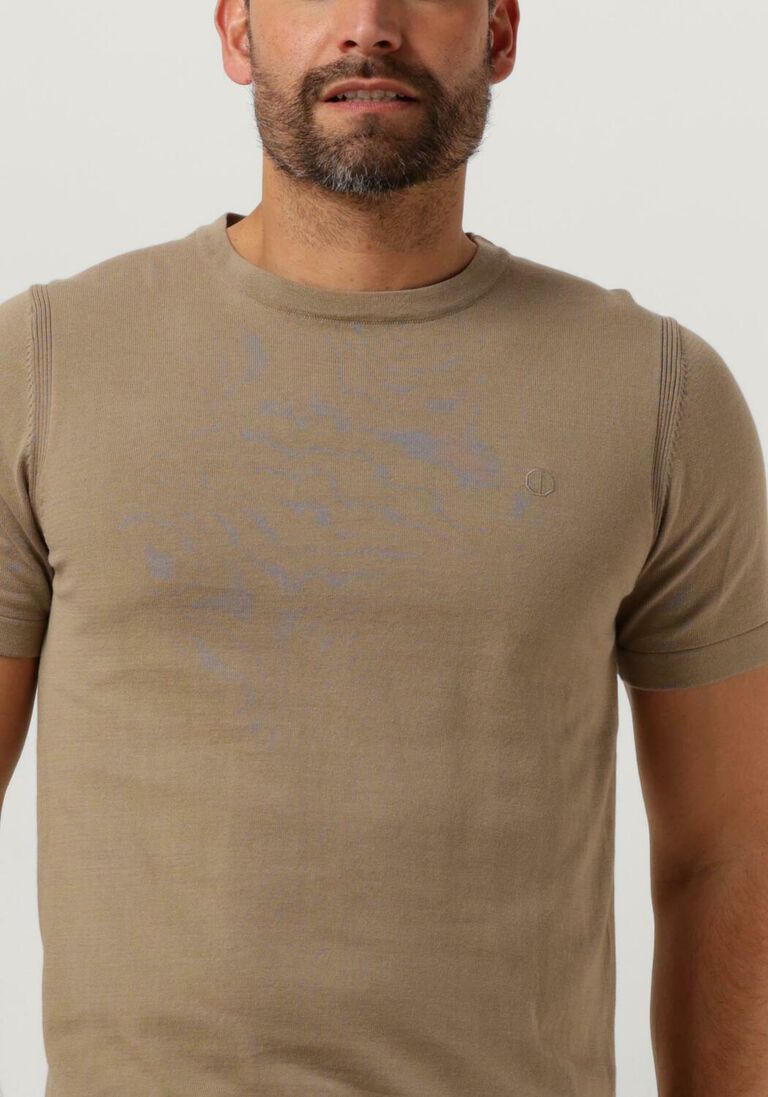 DSTREZZED beige dstrezzed t-shirt ds_zeke tee