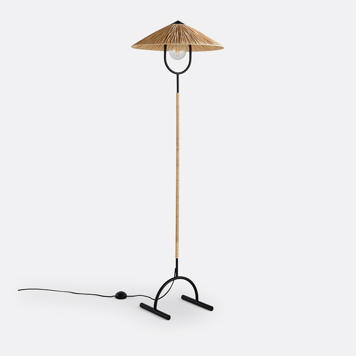 MAMA SHELTER X LA REDOUTE INTERIEURS<br>Luminária de chão em ferro e ráfia, Sr. Tanguy