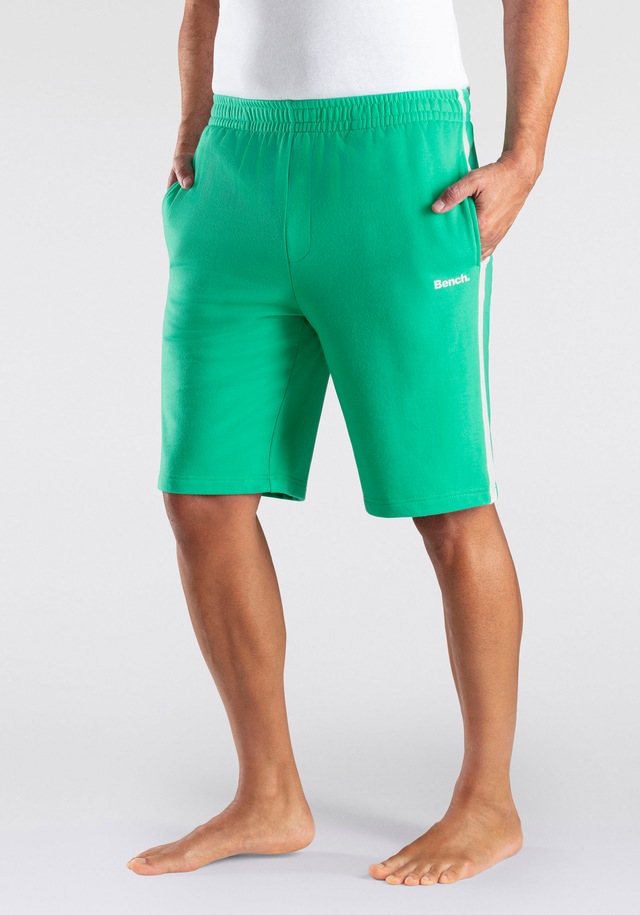 Bench. Loungewear Sweatshorts »kurze Relaxshort, Jogginghose,«  weicher Sweat-Qualität