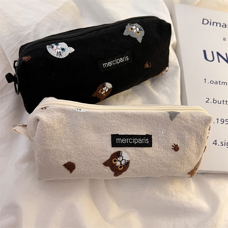 Bitabis - Etui met geborduurde kat