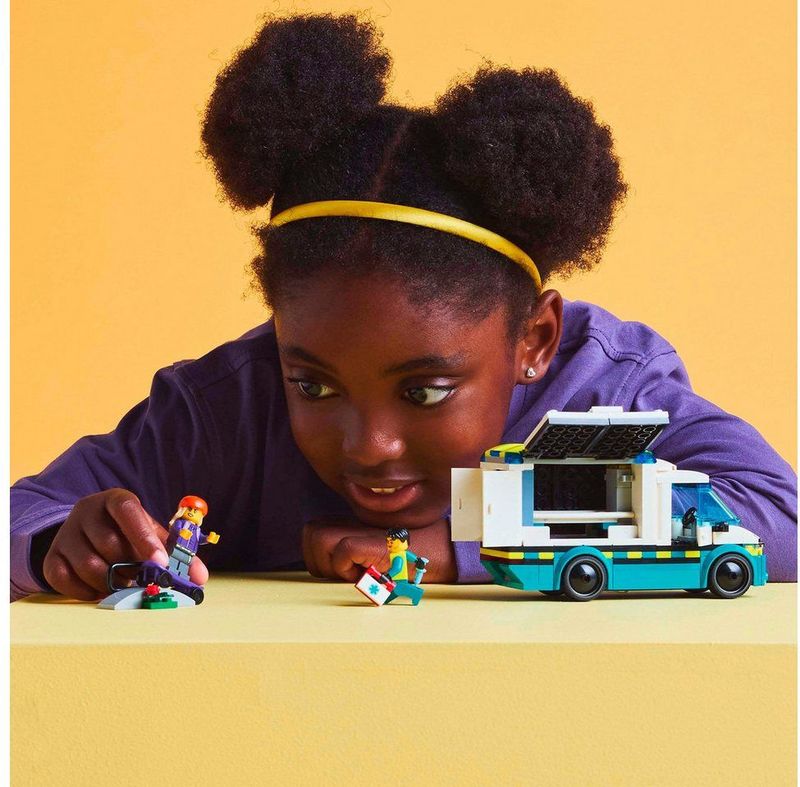 LEGO City - Great Vehicles - Ambulance - Bouwstenen