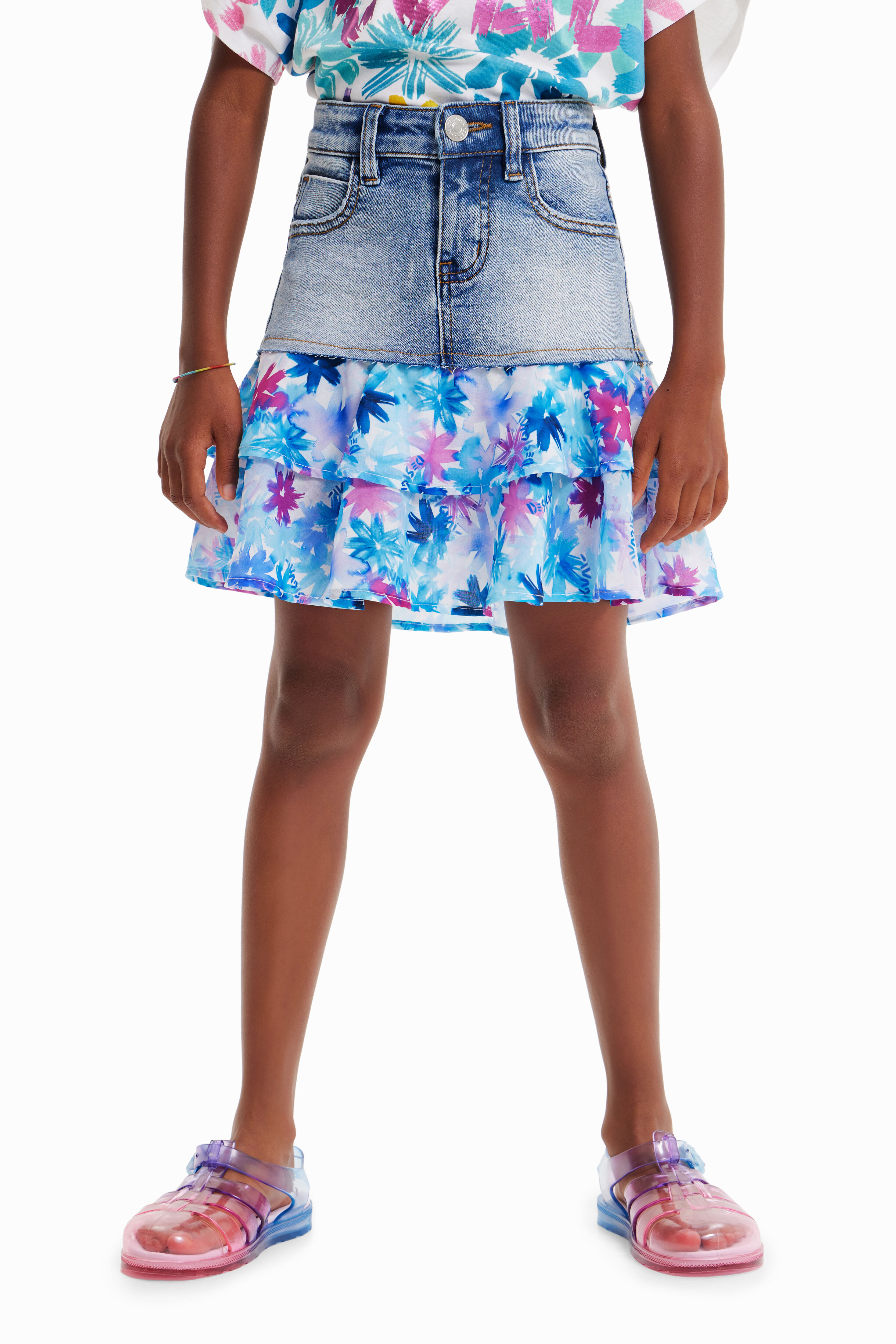 Mini-jupe en jean volants fleurs