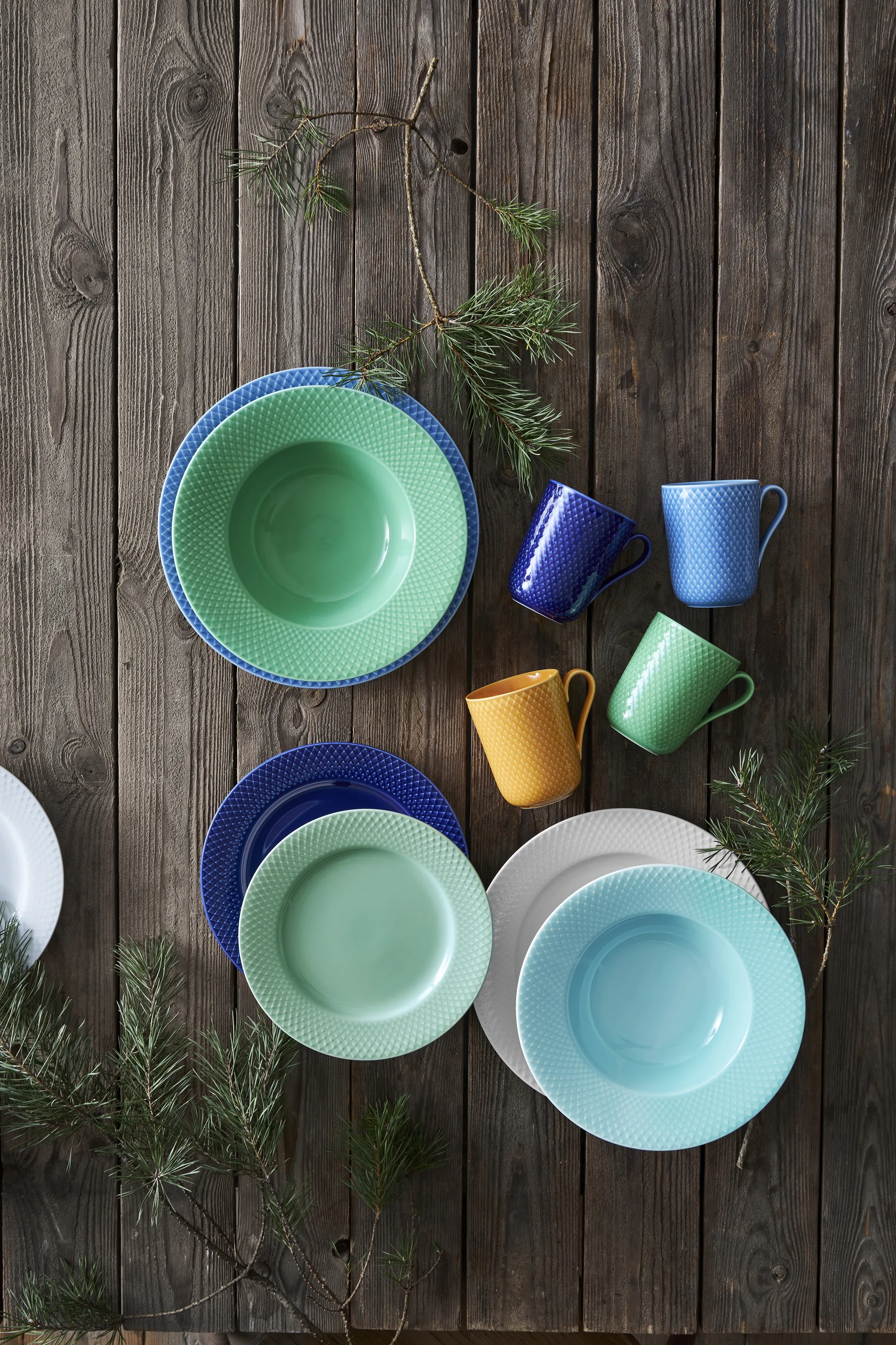 Lyngby Porcelæn Rhombe Color Krus m. hank