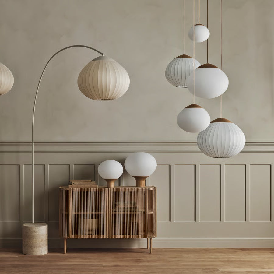Bolia Acorn Hanglamp Ã 41 cm - Opaalglas - Donker Eiken