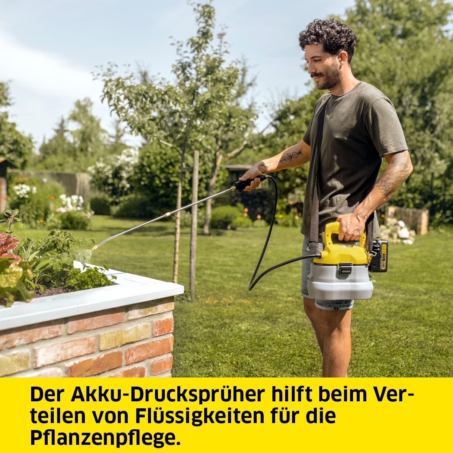 Kärcher 18 V Akku-Drucksprüher PSU 4-18, Druck: max. 3 bar, Fördermenge: 30 l/h, Schlauchlänge: 1,2 m, Behälter: 4 l, Teleskoplanze: 45-75 cm inkl. 18 V Starter Kit 18/25
