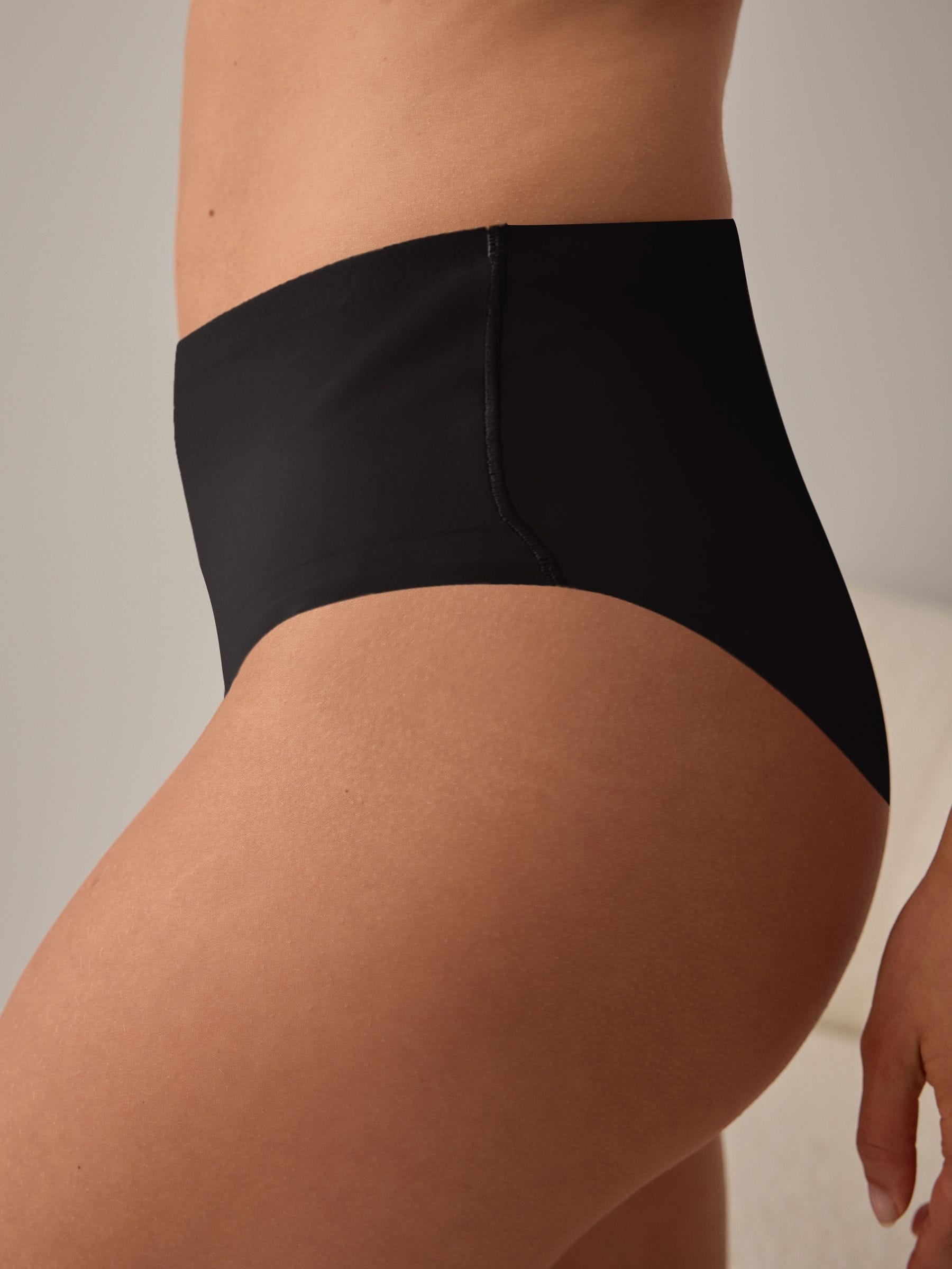 Zwart - No VPL Tummy Control Shaping Knickers