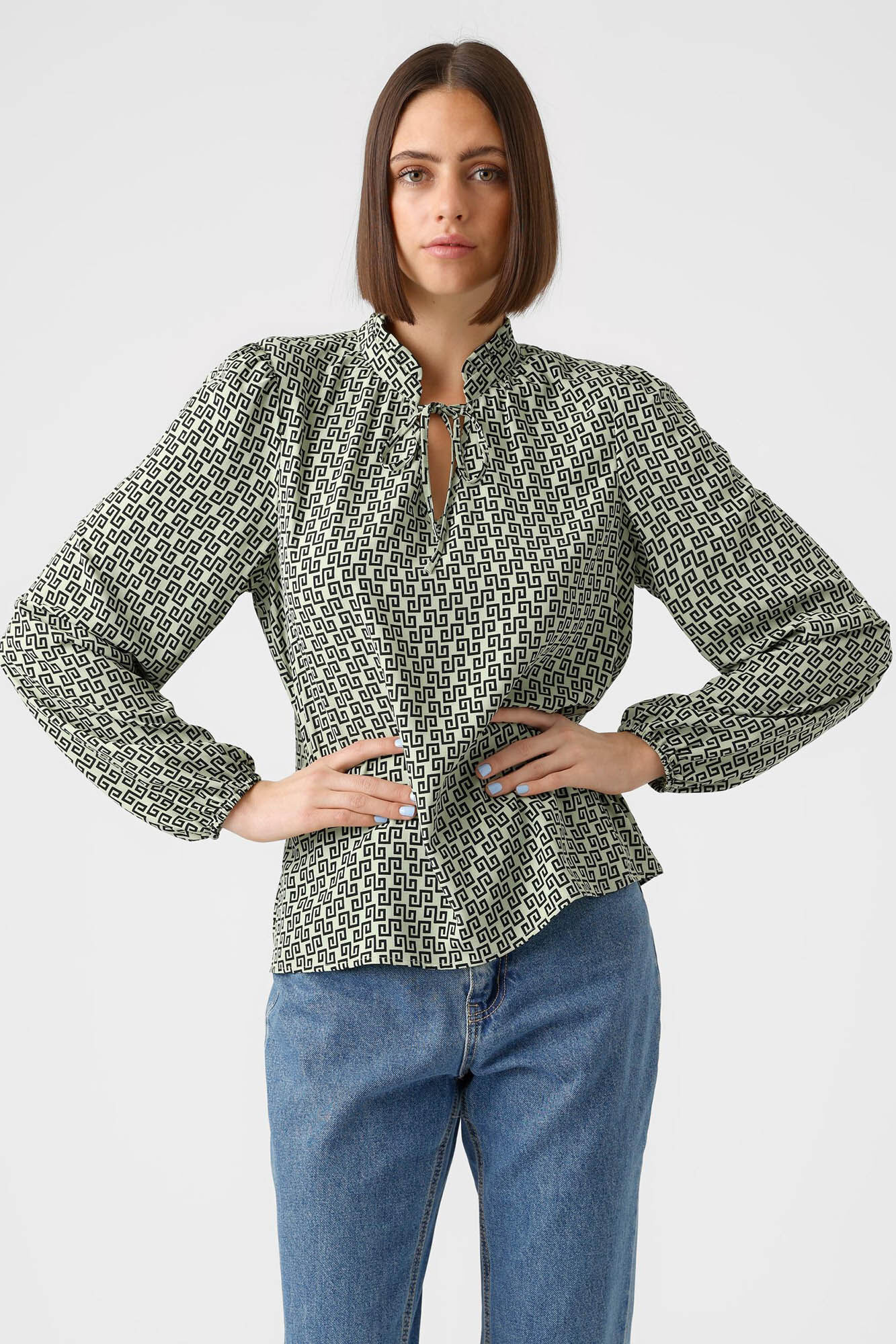 Camisa de manga comprida com decote em V - Verde