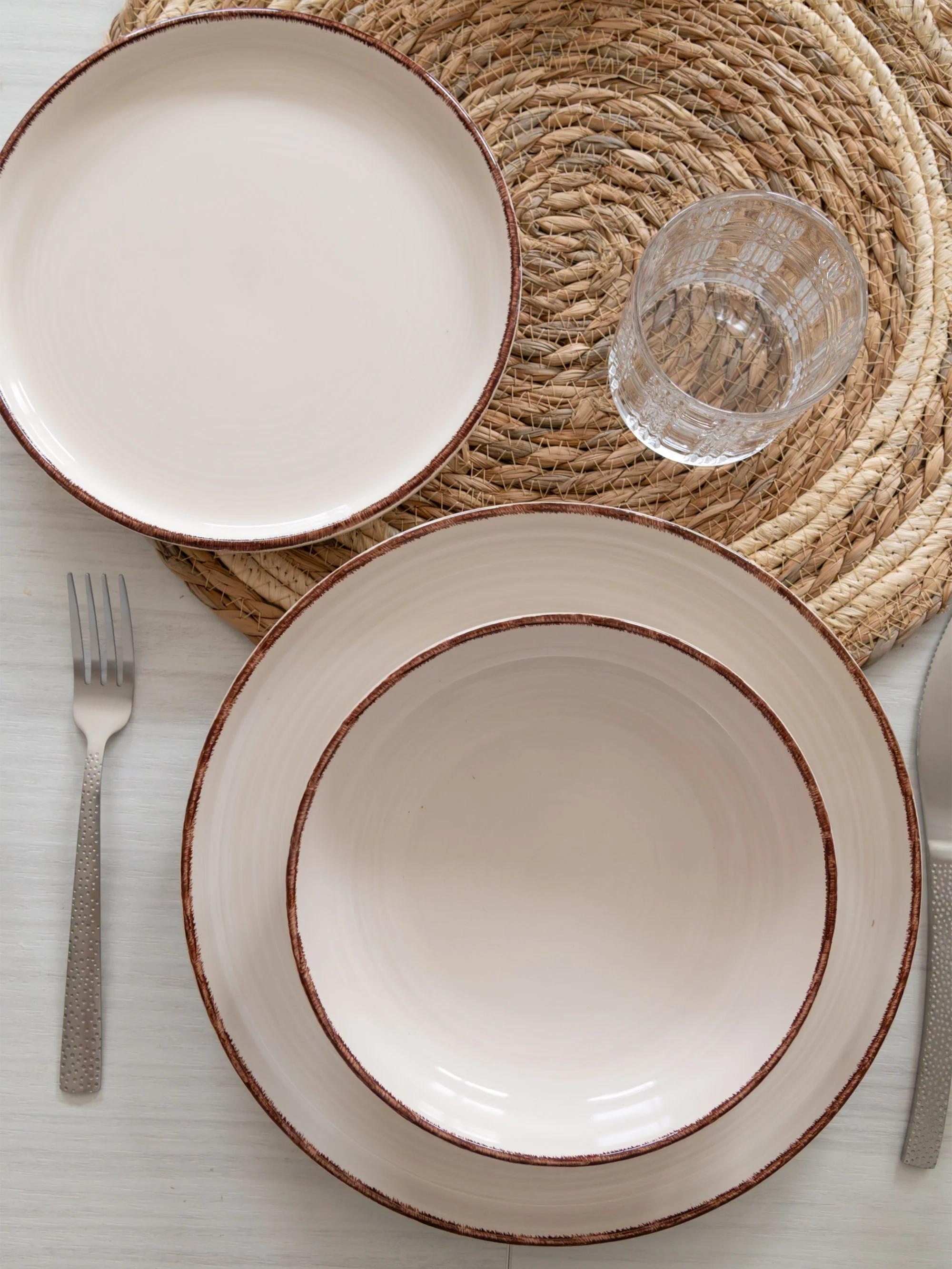 Handbeschilderde serviesset Baita Modern, 6 personen, 18-delig