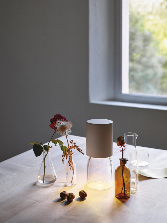 Luceplan Nui Mini tafellamp LED oplaadbaar greige